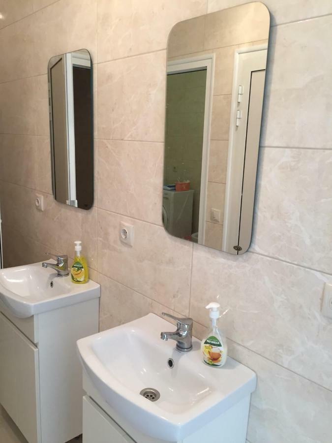 City Apartment Ternopil Eksteriør billede