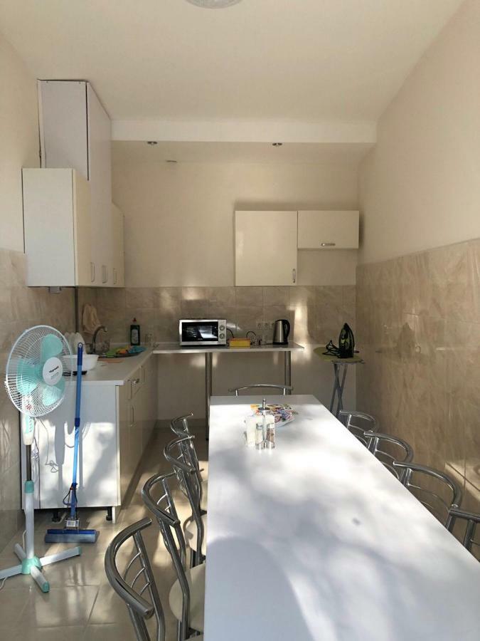 City Apartment Ternopil Eksteriør billede